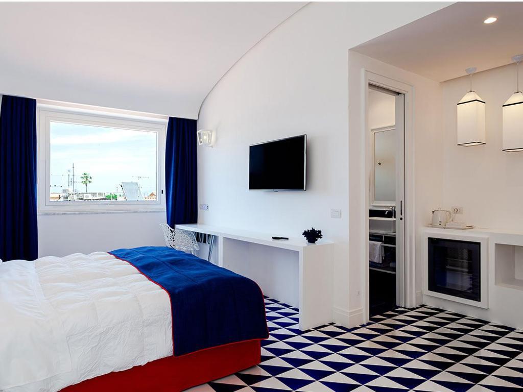 Maison Blu - Intimate Guesthouse Sorrento Bagian luar foto